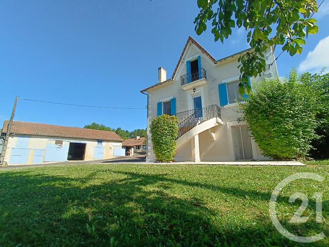 maison à vendre - 12 pièces - 282.0 m2 - BASSILLAC ET AUBEROCHE - 24 - AQUITAINE - Century 21 Mazaudon Immobilier