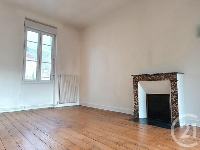 maison à louer - 5 pièces - 168.0 m2 - PERIGUEUX - 24 - AQUITAINE - Century 21 Mazaudon Immobilier