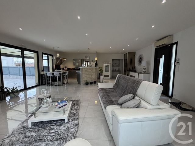 Appartement T4 à vendre - 4 pièces - 111.0 m2 - PERIGUEUX - 24 - AQUITAINE - Century 21 Mazaudon Immobilier