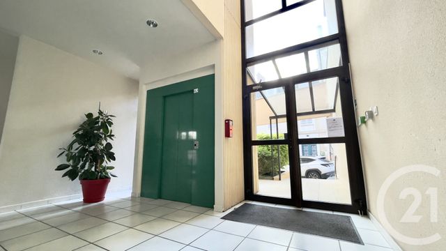 Appartement F2 à louer - 2 pièces - 51.71 m2 - PERIGUEUX - 24 - AQUITAINE - Century 21 Mazaudon Immobilier