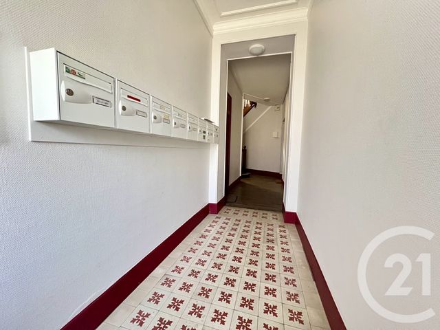 Appartement F3 à vendre - 3 pièces - 82.0 m2 - PERIGUEUX - 24 - AQUITAINE - Century 21 Mazaudon Immobilier