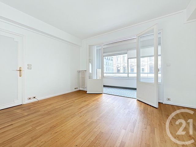 Appartement F5 à vendre - 5 pièces - 89.63 m2 - PERIGUEUX - 24 - AQUITAINE - Century 21 Mazaudon Immobilier