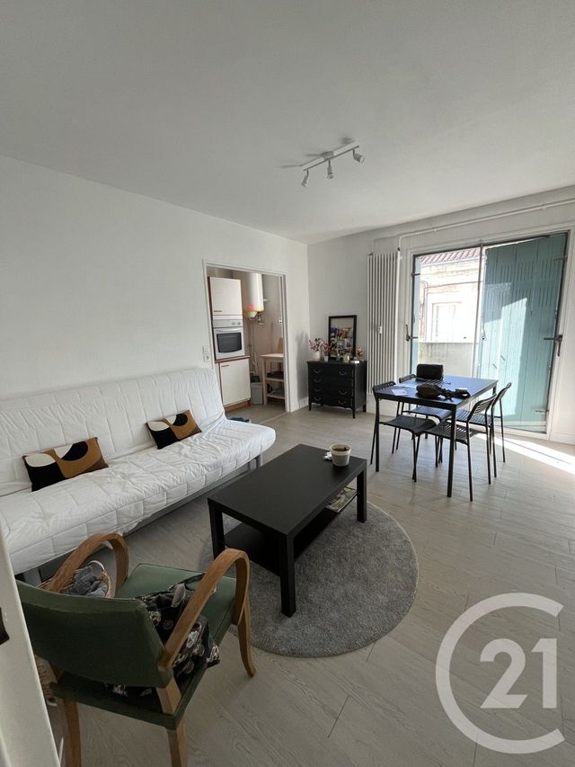 Appartement F2 à louer - 2 pièces - 40.96 m2 - PERIGUEUX - 24 - AQUITAINE - Century 21 Mazaudon Immobilier
