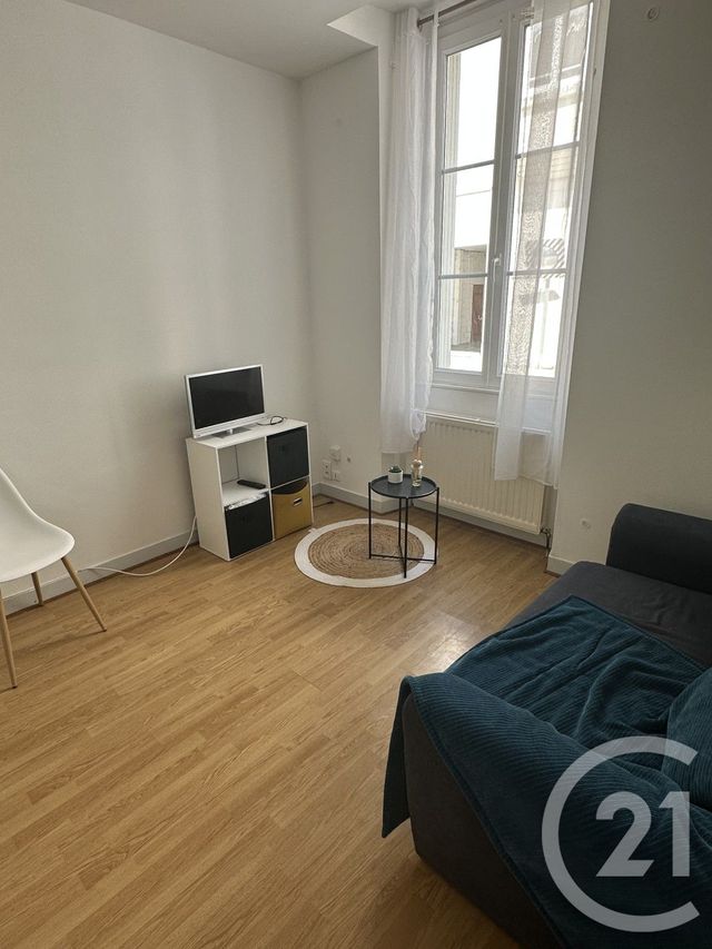 Appartement F1 à louer - 1 pièce - 32.84 m2 - PERIGUEUX - 24 - AQUITAINE - Century 21 Mazaudon Immobilier