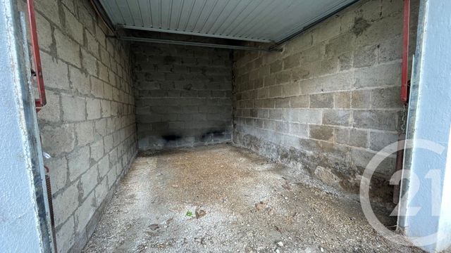 parking à louer - 15.0 m2 - PERIGUEUX - 24 - AQUITAINE - Century 21 Mazaudon Immobilier