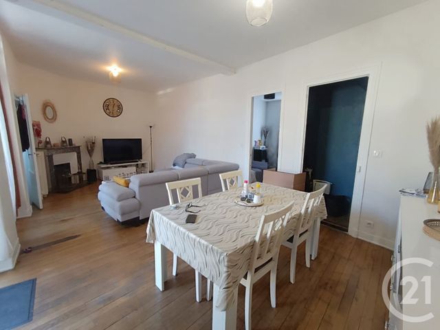 Appartement T2 à vendre - 3 pièces - 112.47 m2 - PERIGUEUX - 24 - AQUITAINE - Century 21 Mazaudon Immobilier