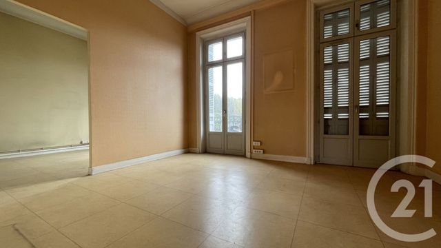 Afficher la photo en grand terrain à louer - 80.0 m2 - PERIGUEUX - 24 - AQUITAINE - Century 21 Mazaudon Immobilier