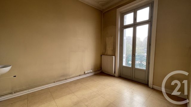 Afficher la photo en grand terrain à louer - 80.0 m2 - PERIGUEUX - 24 - AQUITAINE - Century 21 Mazaudon Immobilier