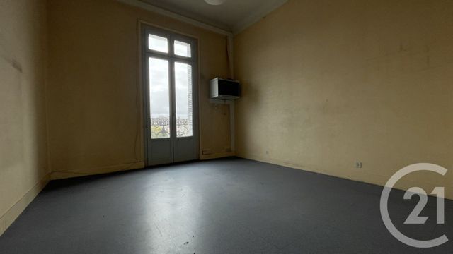 Afficher la photo en grand terrain à louer - 80.0 m2 - PERIGUEUX - 24 - AQUITAINE - Century 21 Mazaudon Immobilier