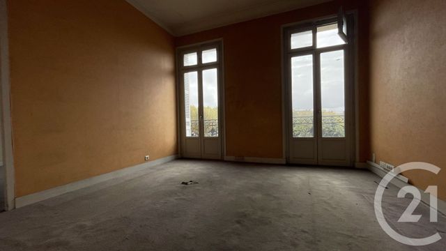 Afficher la photo en grand terrain à louer - 80.0 m2 - PERIGUEUX - 24 - AQUITAINE - Century 21 Mazaudon Immobilier