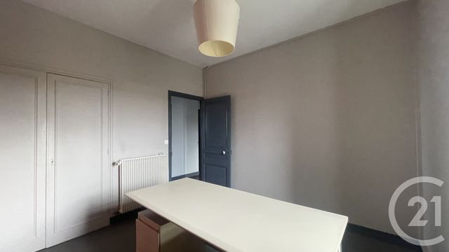 Afficher la photo en grand terrain à louer - 80.0 m2 - PERIGUEUX - 24 - AQUITAINE - Century 21 Mazaudon Immobilier