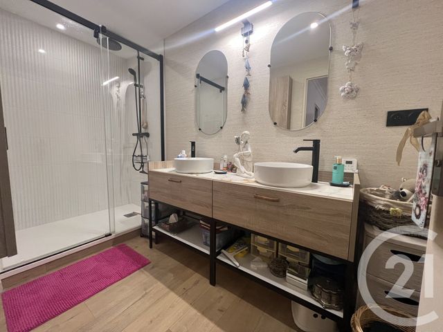 Appartement T3 à vendre - 3 pièces - 68.75 m2 - PERIGUEUX - 24 - AQUITAINE - Century 21 Mazaudon Immobilier