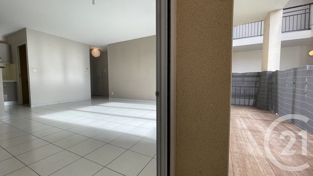 Appartement F2 à louer - 2 pièces - 49.32 m2 - PERIGUEUX - 24 - AQUITAINE - Century 21 Mazaudon Immobilier