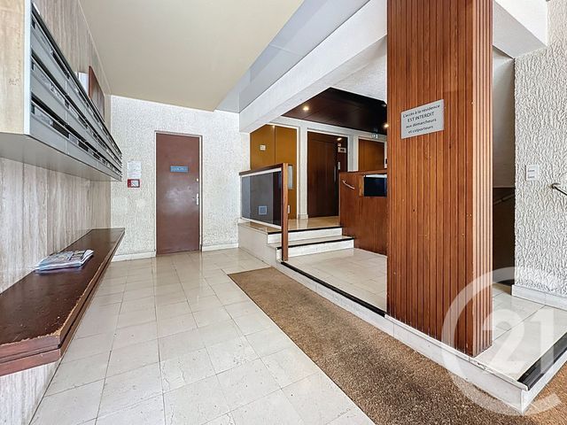 Appartement F5 à vendre - 5 pièces - 108.27 m2 - PERIGUEUX - 24 - AQUITAINE - Century 21 Mazaudon Immobilier