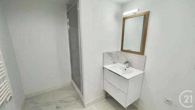 Appartement T2 à louer - 2 pièces - 50.79 m2 - PERIGUEUX - 24 - AQUITAINE - Century 21 Mazaudon Immobilier