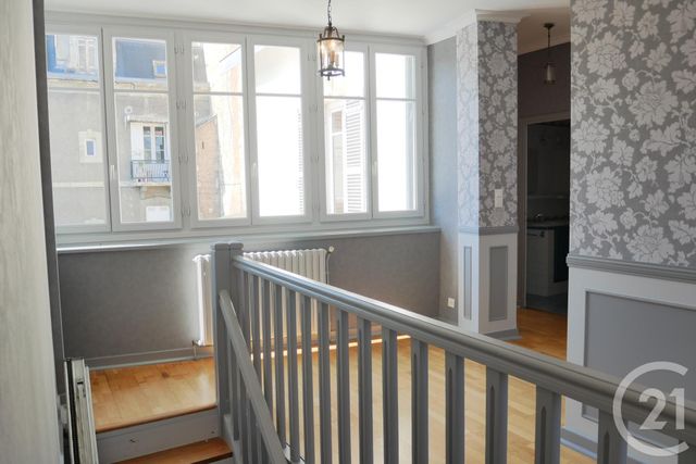 maison à louer - 6 pièces - 152.65 m2 - PERIGUEUX - 24 - AQUITAINE - Century 21 Mazaudon Immobilier