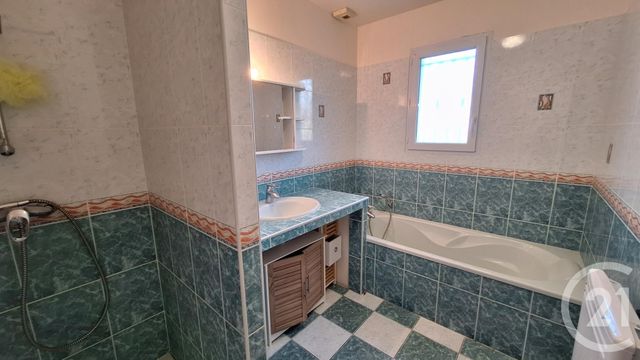 maison à vendre - 4 pièces - 89.0 m2 - BASSILLAC ET AUBEROCHE - 24 - AQUITAINE - Century 21 Mazaudon Immobilier