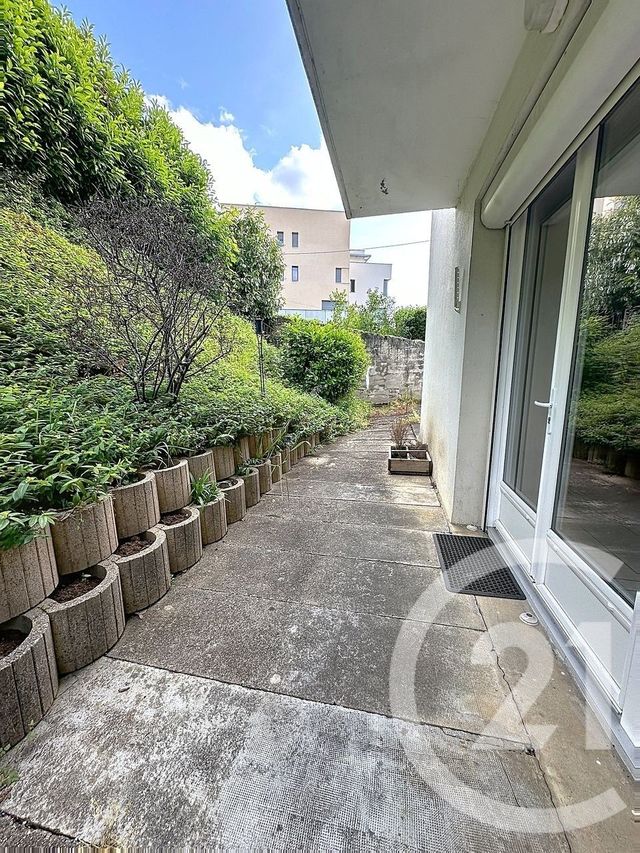 Appartement F3 à louer - 3 pièces - 79.9 m2 - PERIGUEUX - 24 - AQUITAINE - Century 21 Mazaudon Immobilier
