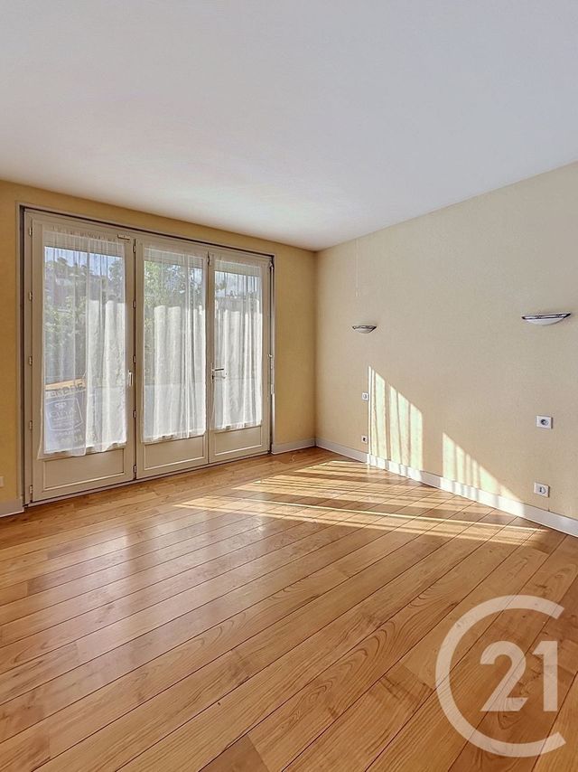 Appartement F3 à louer - 3 pièces - 79.9 m2 - PERIGUEUX - 24 - AQUITAINE - Century 21 Mazaudon Immobilier