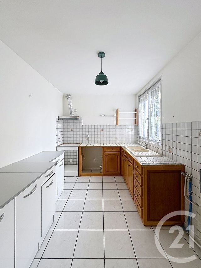 Appartement F3 à louer - 3 pièces - 79.9 m2 - PERIGUEUX - 24 - AQUITAINE - Century 21 Mazaudon Immobilier