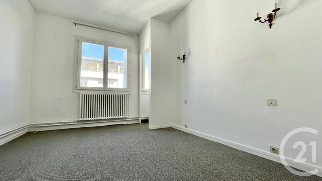 Appartement F6 à louer - 6 pièces - 126.8 m2 - PERIGUEUX - 24 - AQUITAINE - Century 21 Mazaudon Immobilier