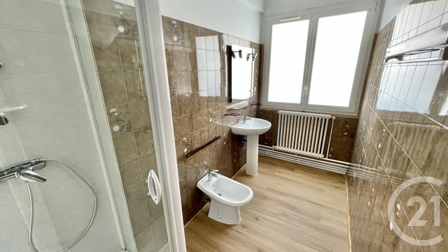 Appartement F6 à louer - 6 pièces - 126.8 m2 - PERIGUEUX - 24 - AQUITAINE - Century 21 Mazaudon Immobilier