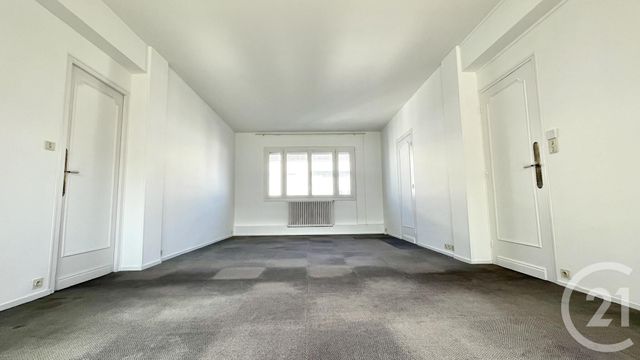 Appartement F6 à louer - 6 pièces - 126.8 m2 - PERIGUEUX - 24 - AQUITAINE - Century 21 Mazaudon Immobilier