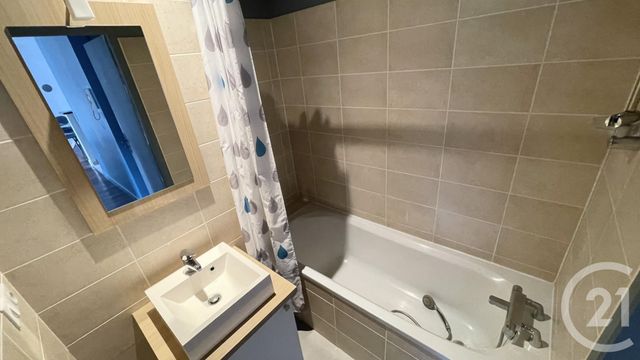 Appartement à louer - 3 pièces - 55.88 m2 - PERIGUEUX - 24 - AQUITAINE - Century 21 Mazaudon Immobilier