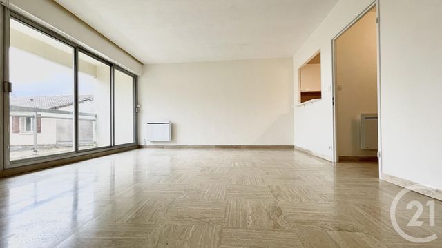 Appartement à louer - 3 pièces - 55.35 m2 - PERIGUEUX - 24 - AQUITAINE - Century 21 Mazaudon Immobilier