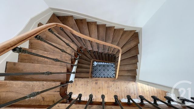 maison à louer - 6 pièces - 165.0 m2 - PERIGUEUX - 24 - AQUITAINE - Century 21 Mazaudon Immobilier