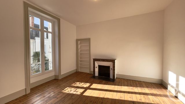 maison à louer - 6 pièces - 165.0 m2 - PERIGUEUX - 24 - AQUITAINE - Century 21 Mazaudon Immobilier