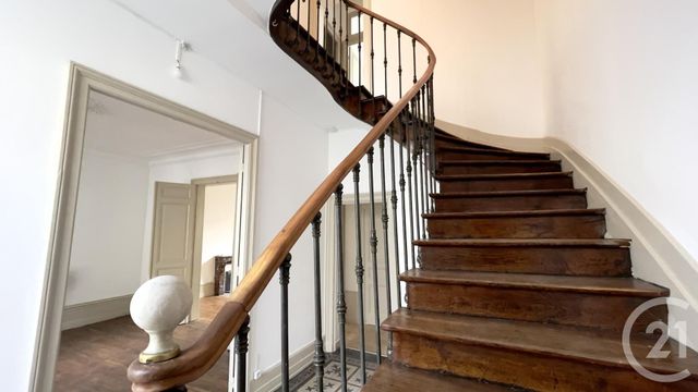 maison à louer - 6 pièces - 165.0 m2 - PERIGUEUX - 24 - AQUITAINE - Century 21 Mazaudon Immobilier