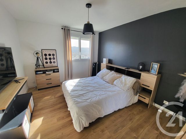 Appartement F3 à vendre - 3 pièces - 72.0 m2 - PERIGUEUX - 24 - AQUITAINE - Century 21 Mazaudon Immobilier