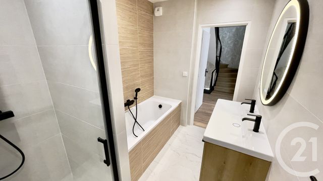 maison à louer - 5 pièces - 86.99 m2 - PERIGUEUX - 24 - AQUITAINE - Century 21 Mazaudon Immobilier