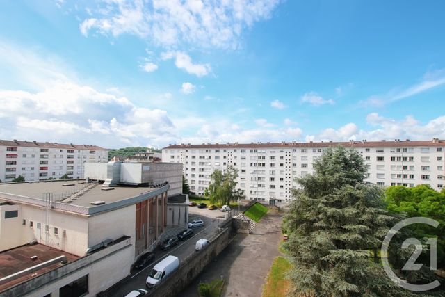 Appartement à louer - 2 pièces - 56.1 m2 - PERIGUEUX - 24 - AQUITAINE - Century 21 Mazaudon Immobilier