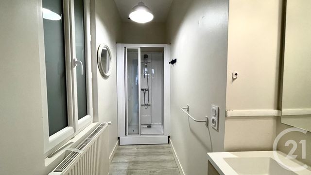Appartement F3 à louer - 3 pièces - 63.5 m2 - PERIGUEUX - 24 - AQUITAINE - Century 21 Mazaudon Immobilier