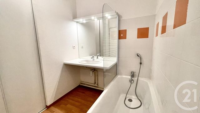 Appartement T2 à louer - 2 pièces - 33.4 m2 - TRELISSAC - 24 - AQUITAINE - Century 21 Mazaudon Immobilier