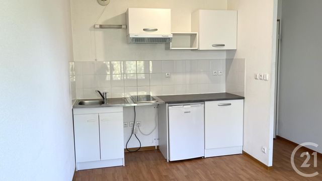 Appartement T2 à louer - 2 pièces - 33.4 m2 - TRELISSAC - 24 - AQUITAINE - Century 21 Mazaudon Immobilier