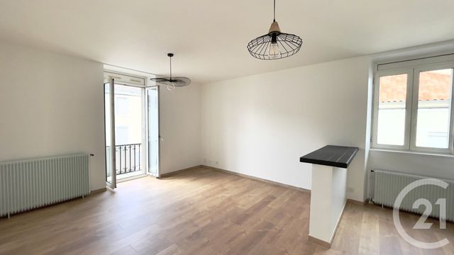 Appartement F3 à louer - 3 pièces - 51.0 m2 - PERIGUEUX - 24 - AQUITAINE - Century 21 Mazaudon Immobilier