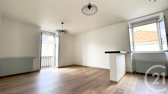 Appartement F3 à louer - 3 pièces - 51.0 m2 - PERIGUEUX - 24 - AQUITAINE - Century 21 Mazaudon Immobilier