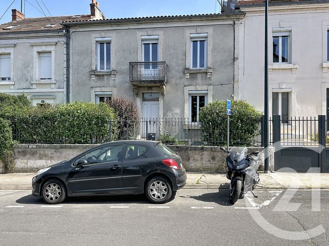 maison à louer - 6 pièces - 146.55 m2 - PERIGUEUX - 24 - AQUITAINE - Century 21 Mazaudon Immobilier