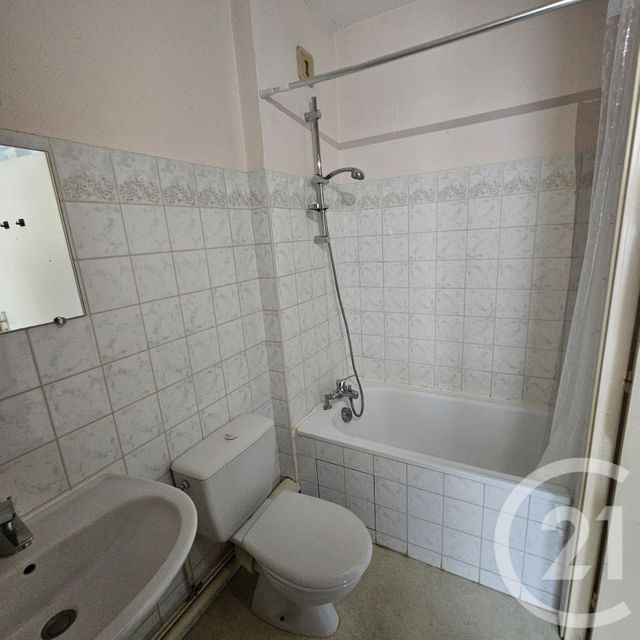 Appartement F1 à louer - 1 pièce - 28.0 m2 - PERIGUEUX - 24 - AQUITAINE - Century 21 Mazaudon Immobilier