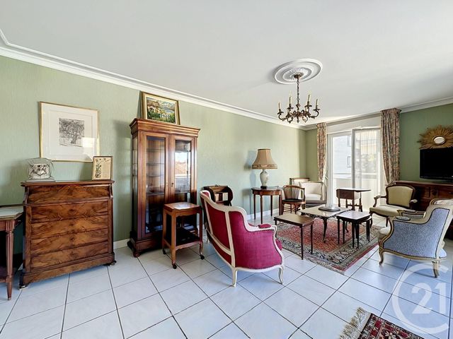 Appartement T4 à vendre - 4 pièces - 109.0 m2 - PERIGUEUX - 24 - AQUITAINE - Century 21 Mazaudon Immobilier