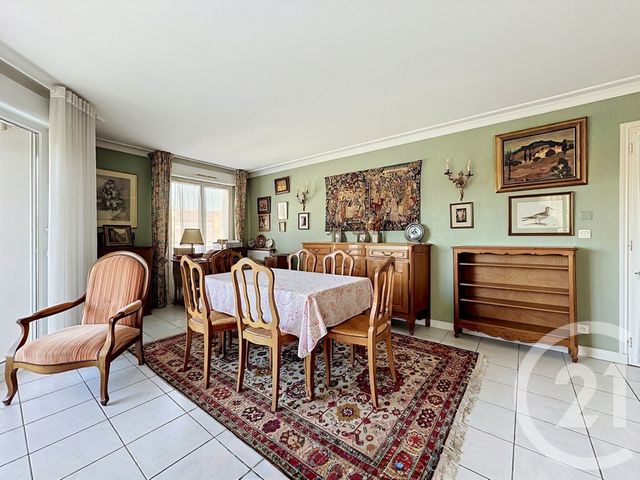 Appartement T4 à vendre - 4 pièces - 109.0 m2 - PERIGUEUX - 24 - AQUITAINE - Century 21 Mazaudon Immobilier