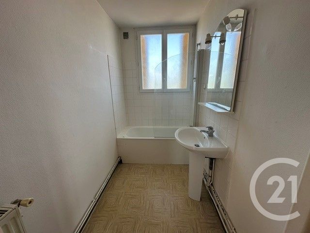 Appartement F3 à louer - 3 pièces - 73.82 m2 - TRELISSAC - 24 - AQUITAINE - Century 21 Mazaudon Immobilier