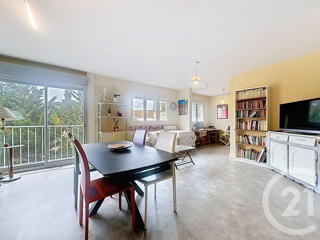 Appartement F5 à vendre - 4 pièces - 91.35 m2 - PERIGUEUX - 24 - AQUITAINE - Century 21 Mazaudon Immobilier