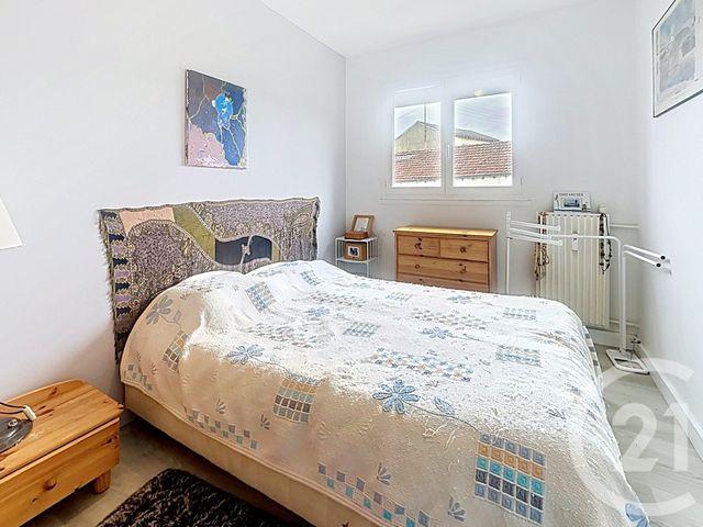 Appartement F5 à vendre - 4 pièces - 91.35 m2 - PERIGUEUX - 24 - AQUITAINE - Century 21 Mazaudon Immobilier