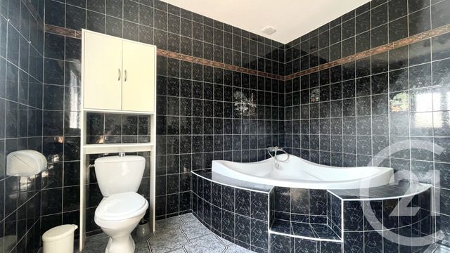maison à louer - 5 pièces - 112.08 m2 - LA CHAPELLE GONAGUET - 24 - AQUITAINE - Century 21 Mazaudon Immobilier