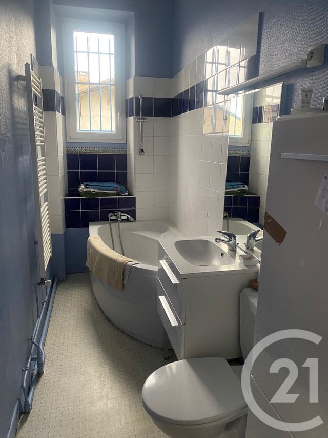 maison à louer - 10 pièces - 236.0 m2 - PERIGUEUX - 24 - AQUITAINE - Century 21 Mazaudon Immobilier