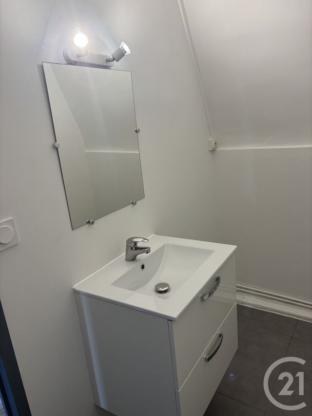 Appartement à louer - 3 pièces - 46.09 m2 - PERIGUEUX - 24 - AQUITAINE - Century 21 Mazaudon Immobilier